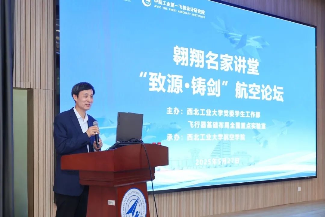 歼_10C总师朱晓军：合同签约不断，需求量实在巨大，真是签不完……