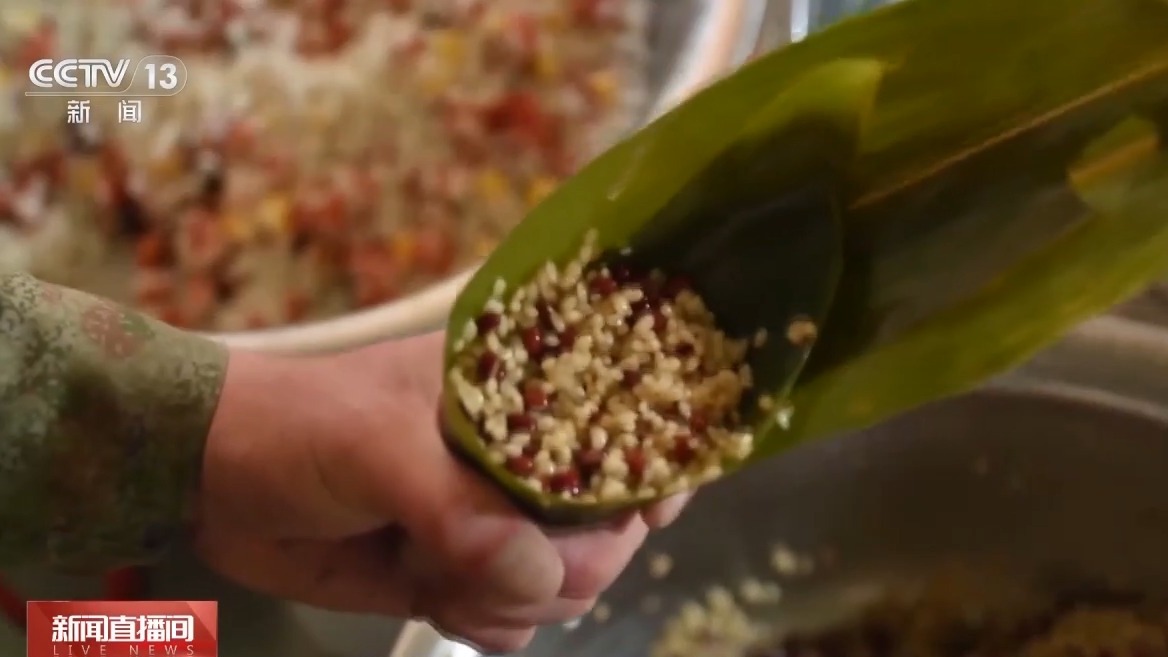 端午佳节他们用脚步丈量遥远边防线守护万家团圆与平安的温暖