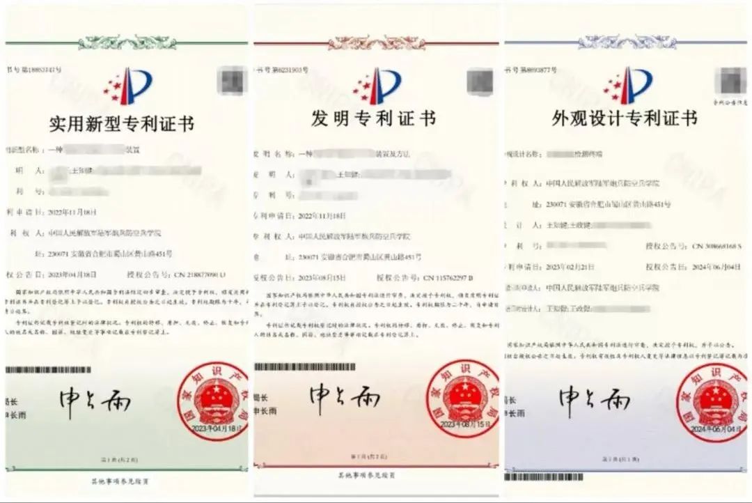 退役女军人的双胞胎儿子们如同复制粘贴一样，相继进入军校担任排长