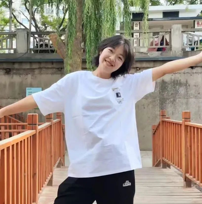 新训已过大半，这批女兵的对比照引发强烈关注！