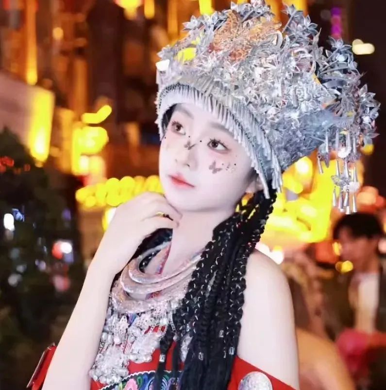 新训已过大半，这批女兵的对比照引发强烈关注！