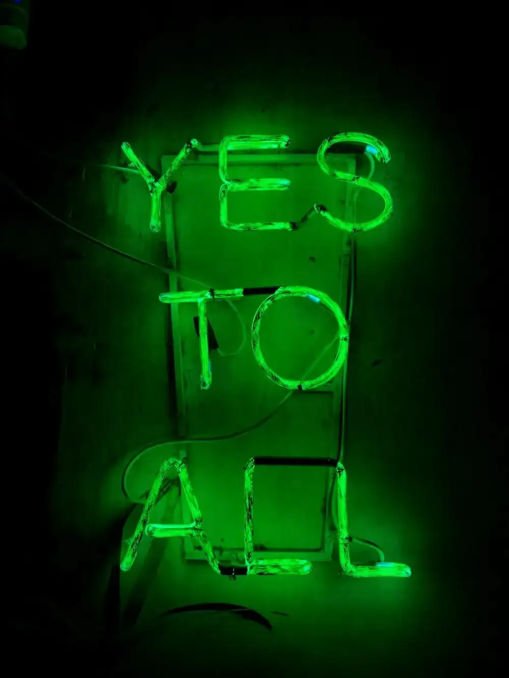 高盛发布调查：美国大型企业人工智能采用率已达15%，AI投资持续增长势头强劲