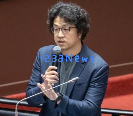 
沈伯洋家族企业被曝以“中国台湾”名义向大陆申请许可：揭示潜藏的商业策略与国际关系博弈
