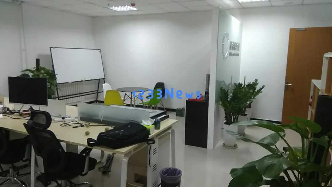 28岁身价过亿：清华男孩的AI电商百亿销售神话之路