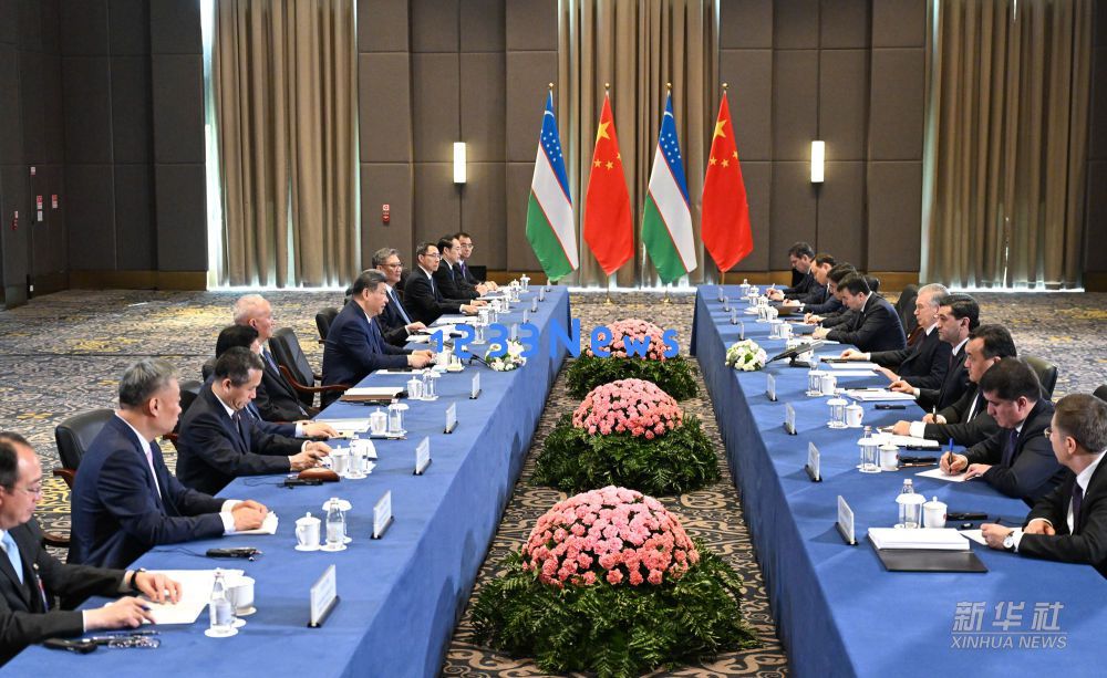 习近平会见乌兹别克斯坦总统米尔济约耶夫：深化合作共促“一带一路”倡议实现
