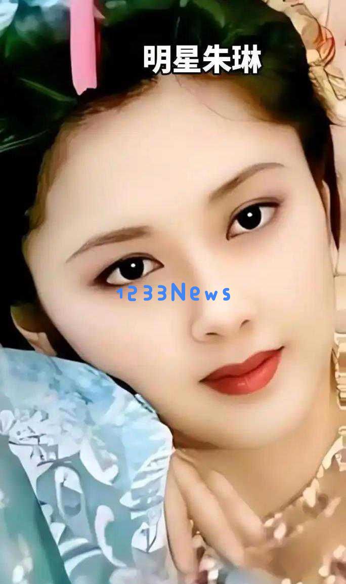 她是八十年代风华绝代的美丽女星，如今72岁依旧魅力四射无子女
