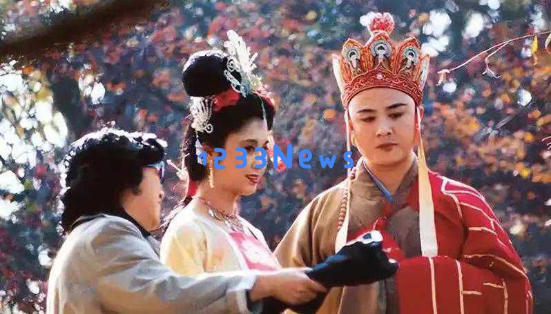 她是八十年代风华绝代的美丽女星，如今72岁依旧魅力四射无子女