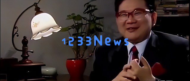 张嘉益55岁骑三轮车载秦海璐，西安民工打扮尽显朴实风采