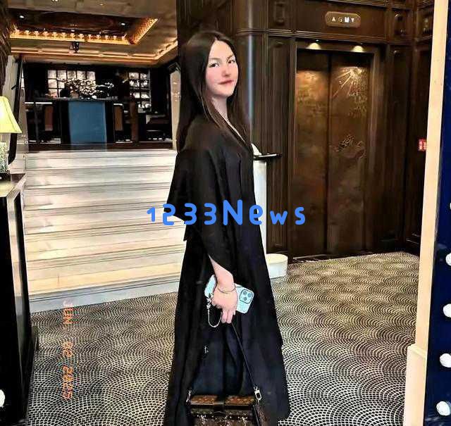 李湘晒奢华粽子庆端午，女儿时尚穿搭引发热议