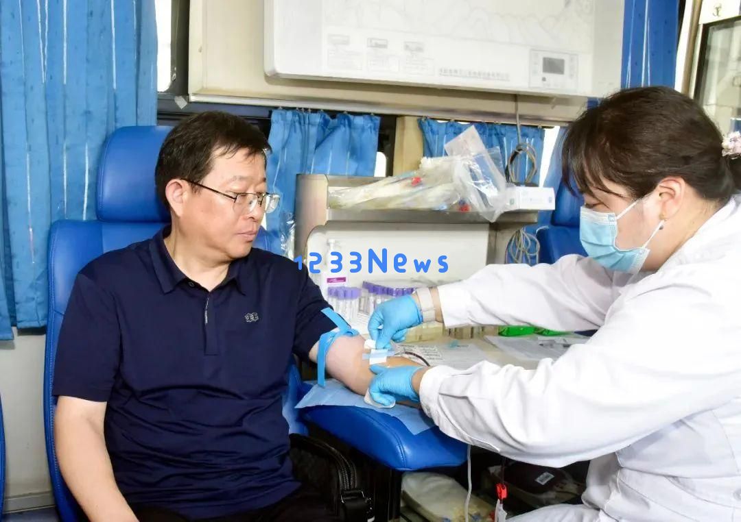 菏泽市交通运输局全体干部职工积极参与爱心献血活动展现社会责任