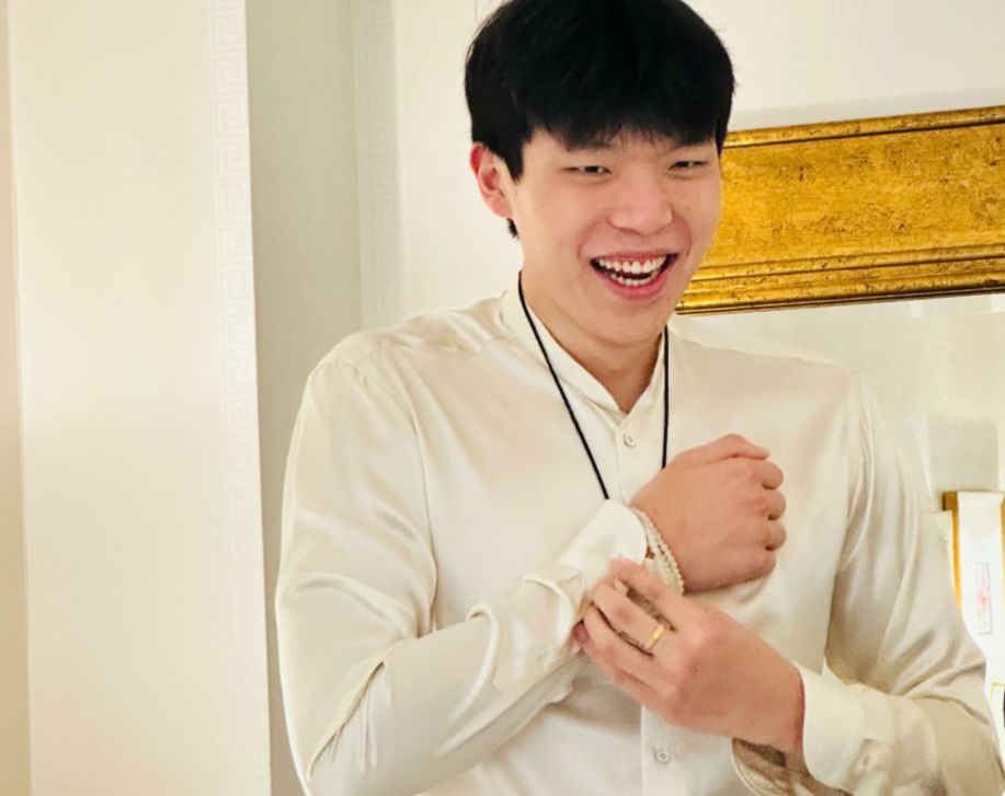 官方预热！杨瀚森身穿生日战靴参加选秀大会：尚未有球队给出明确承诺