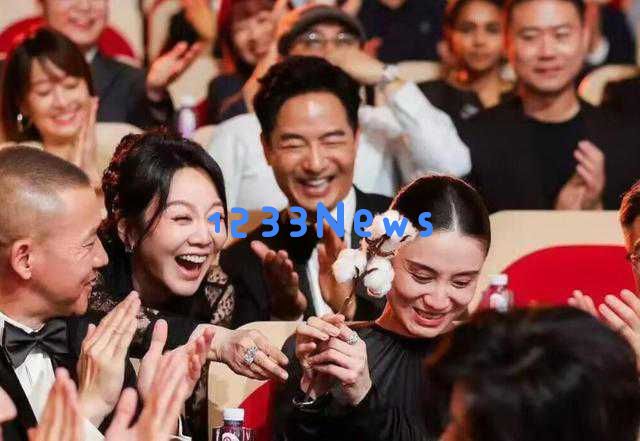 宋佳最新三张心情摄影曝光，连连夺得白玉兰视后引发众多惊喜