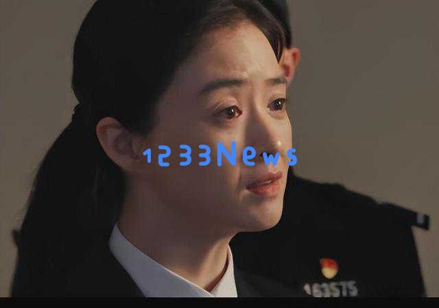 蒋欣荣获白玉兰奖引发争议，观众对她付出的努力表示心疼与理解