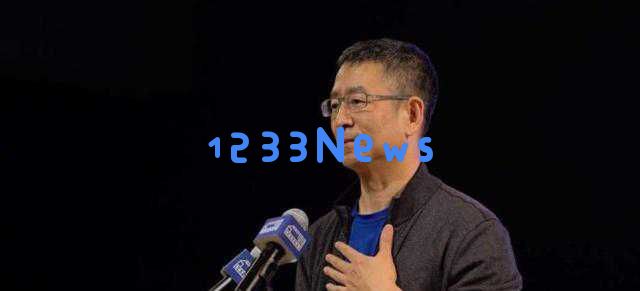 56岁白岩松身患抑郁症，白发苍苍却依然坚持奋斗，感人的人生故事让人动容！