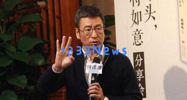 56岁白岩松身患抑郁症，白发苍苍却依然坚持奋斗，感人的人生故事让人动容！