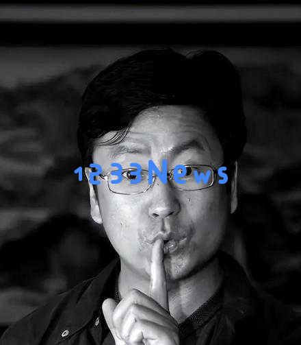 56岁白岩松身患抑郁症，白发苍苍却依然坚持奋斗，感人的人生故事让人动容！