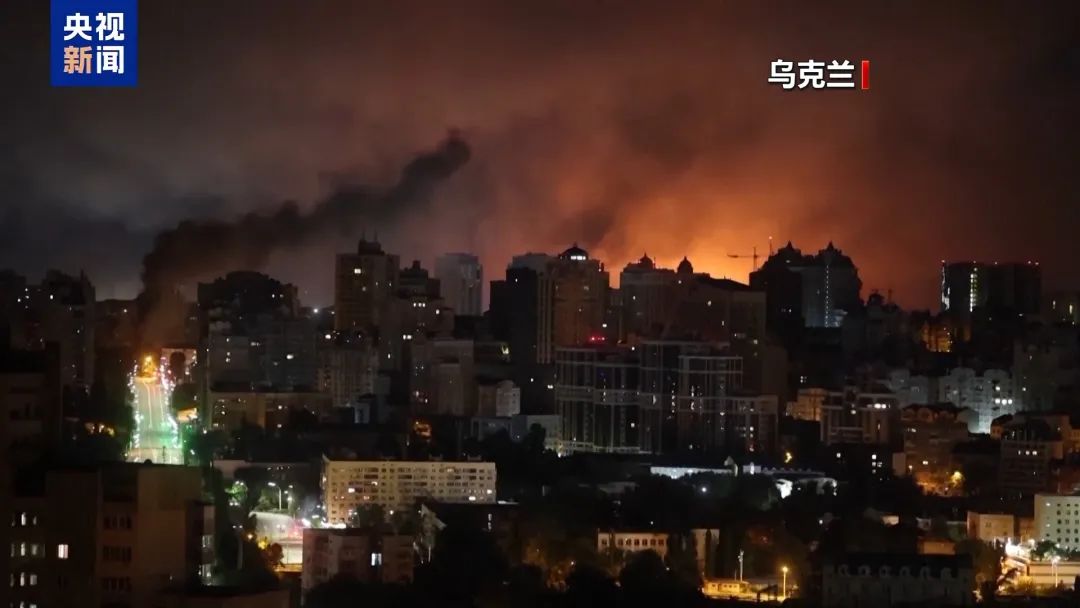 “空中打击剧烈升级”！乌克兰遭遇315架无人机和7枚导弹的猛烈攻击