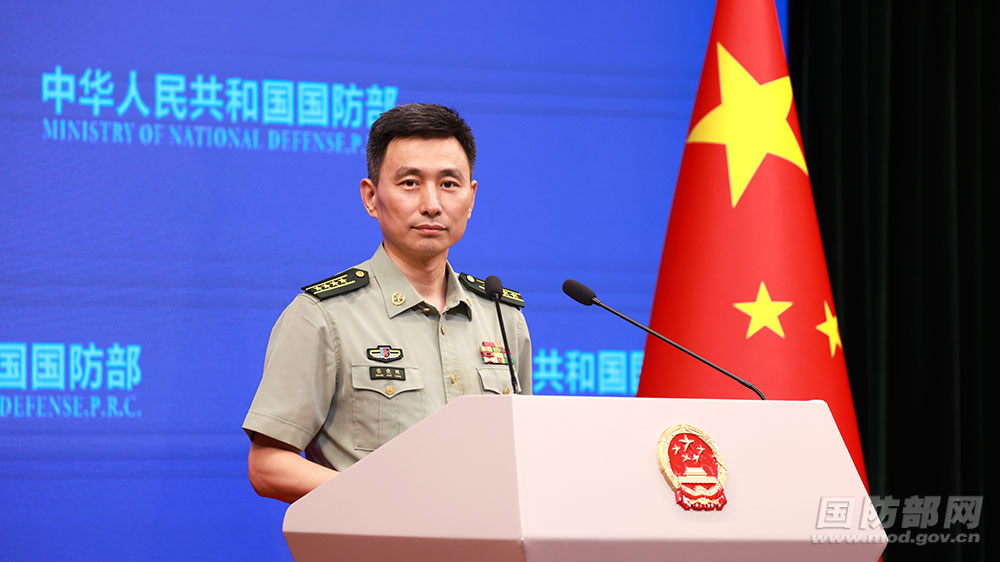关于中国第三艘航母福建舰即将服役的最新消息，国防部如何回应？