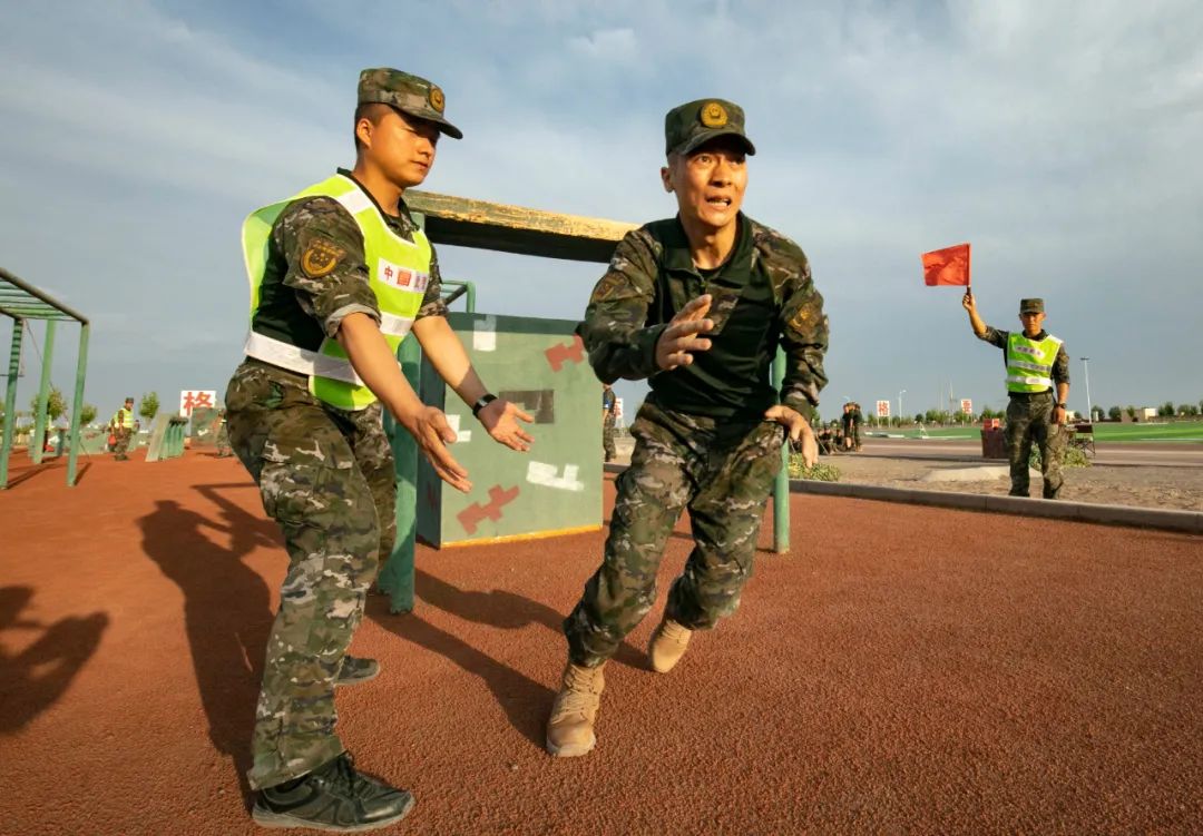 走进火焰山下的练兵场，举行一场精彩纷呈的大比武活动！