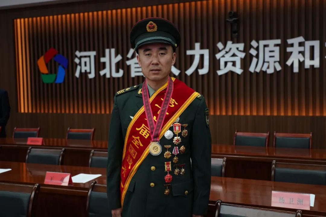 曾经的“兵王”王培君：在军旅生涯中征战到巅峰，荣誉多到手软难以承受！