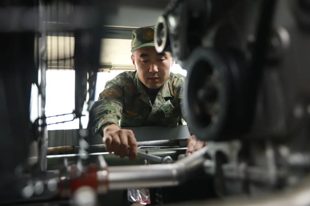 曾经的“兵王”王培君：在军旅生涯中征战到巅峰，荣誉多到手软难以承受！