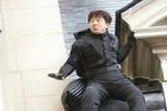 成龙电影票房表现强劲却引发质疑，500万背后的真相解析