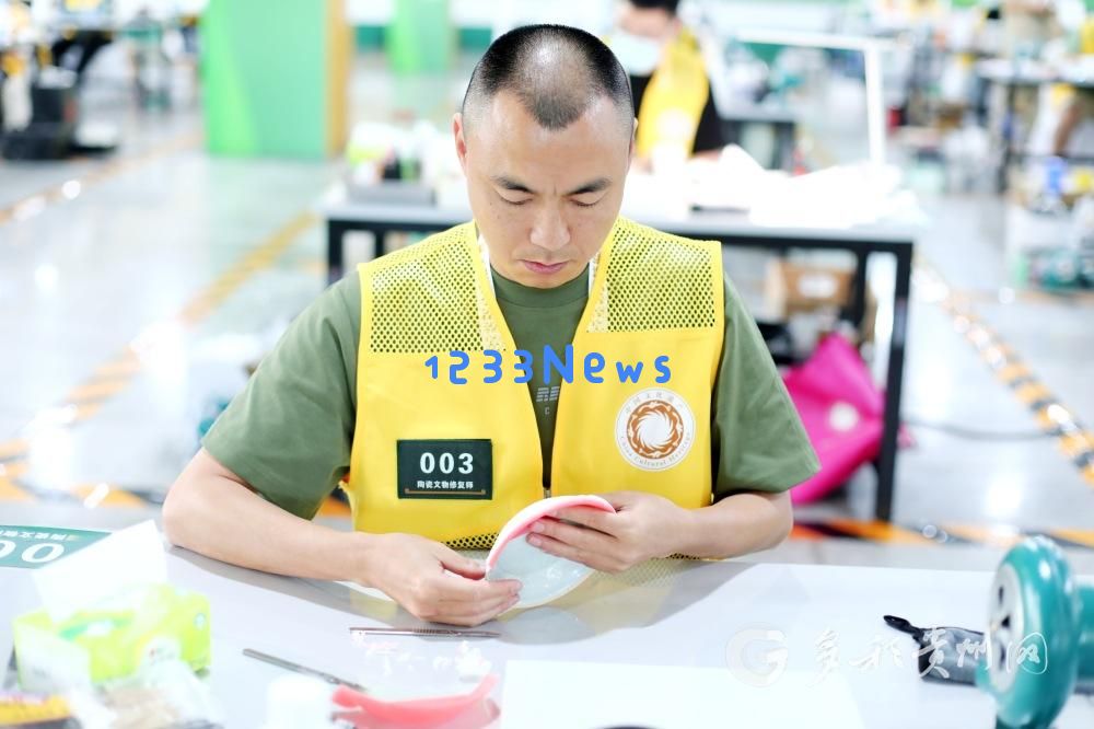 贵州省博物馆“文物医生”在四川展技艺，荣获全国比赛三等奖的佳绩
