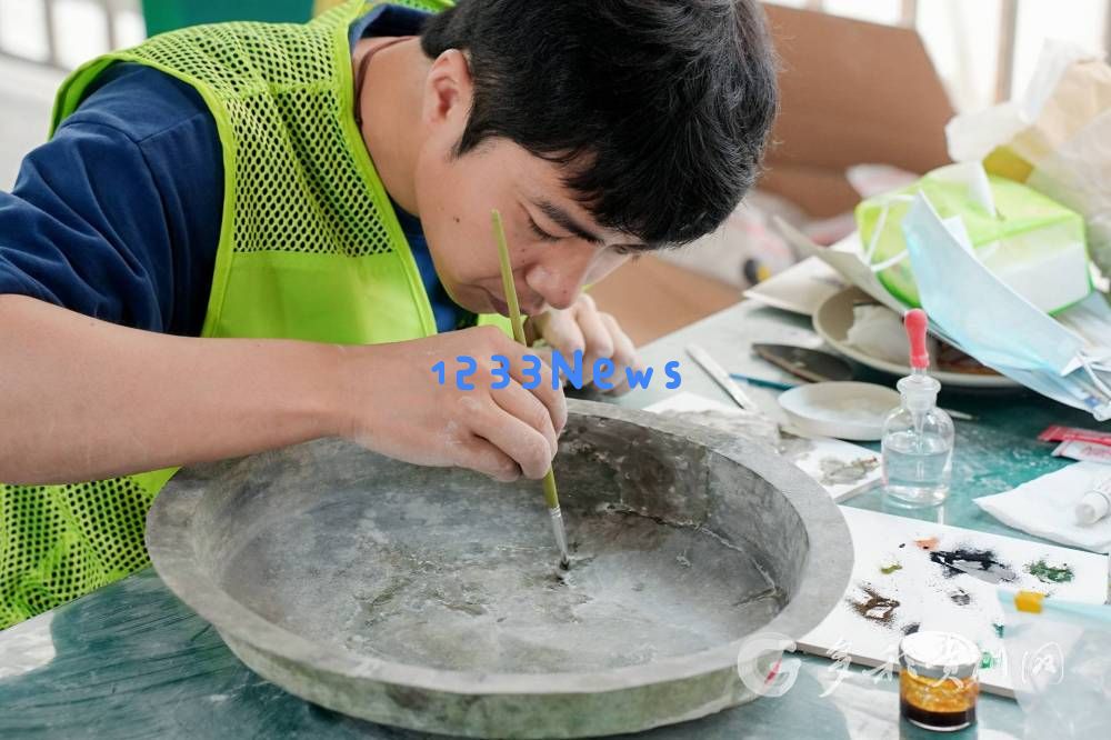 贵州省博物馆“文物医生”在四川展技艺，荣获全国比赛三等奖的佳绩