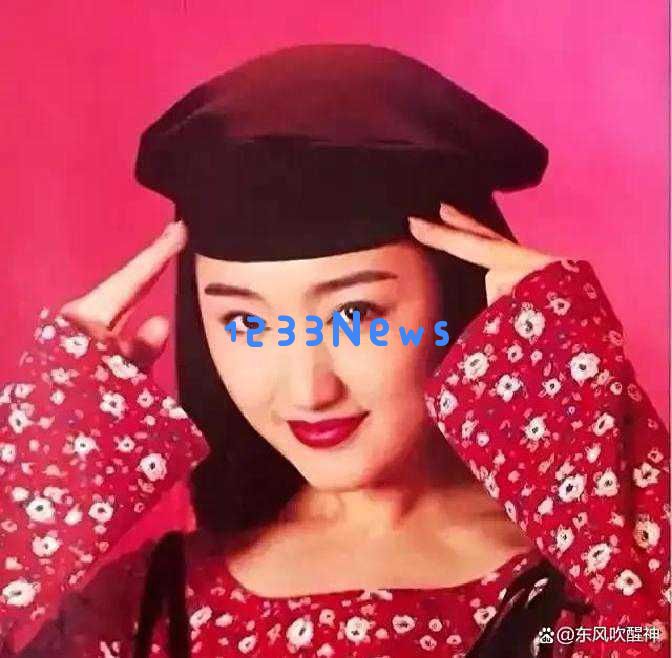 杨钰莹优雅气质与楚玲带货风格对决，谁是观众心中的真正女神