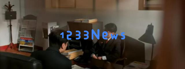 在法律的舞台上展现精湛演技，演员虽身高不足且年近五十却依然独身！