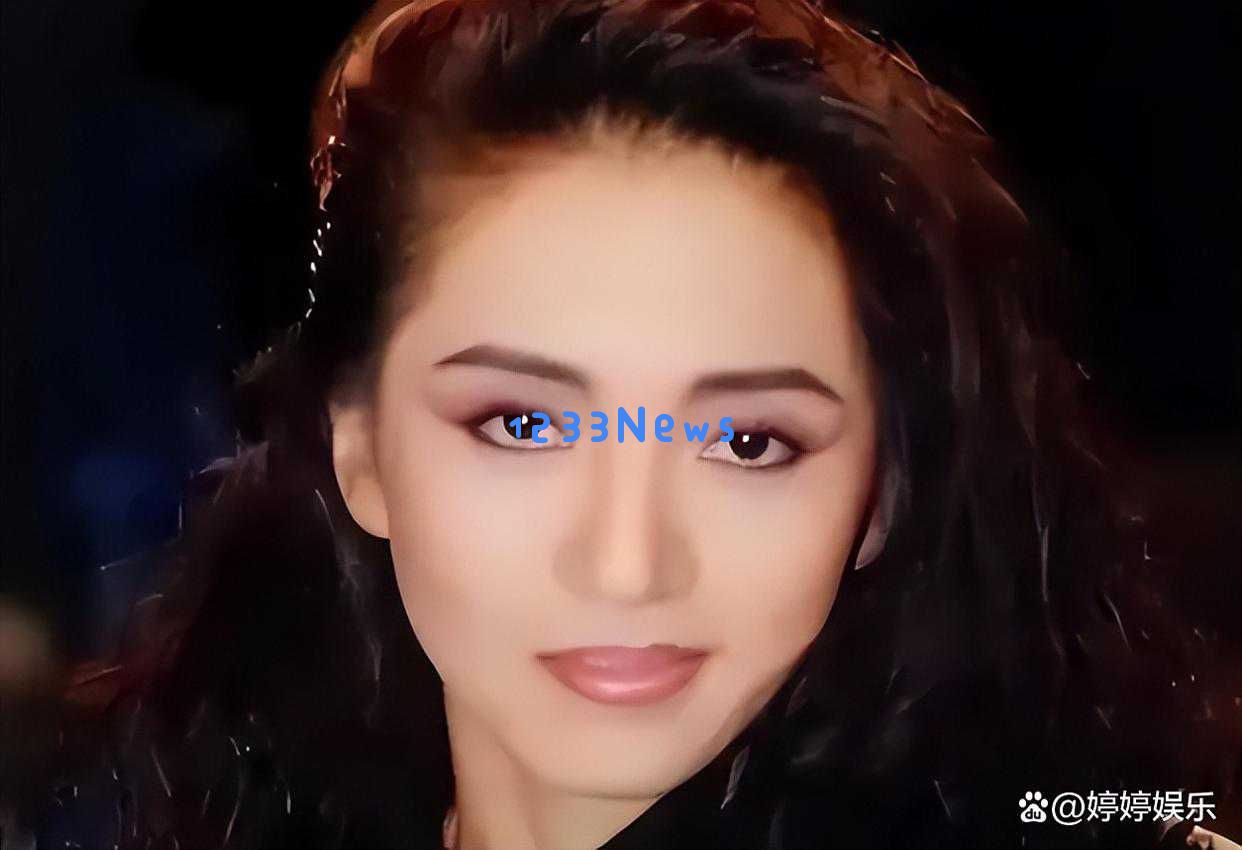 王嘉尔回应印度主持人言论引发热议，何猷君的评价被大家认可并信任