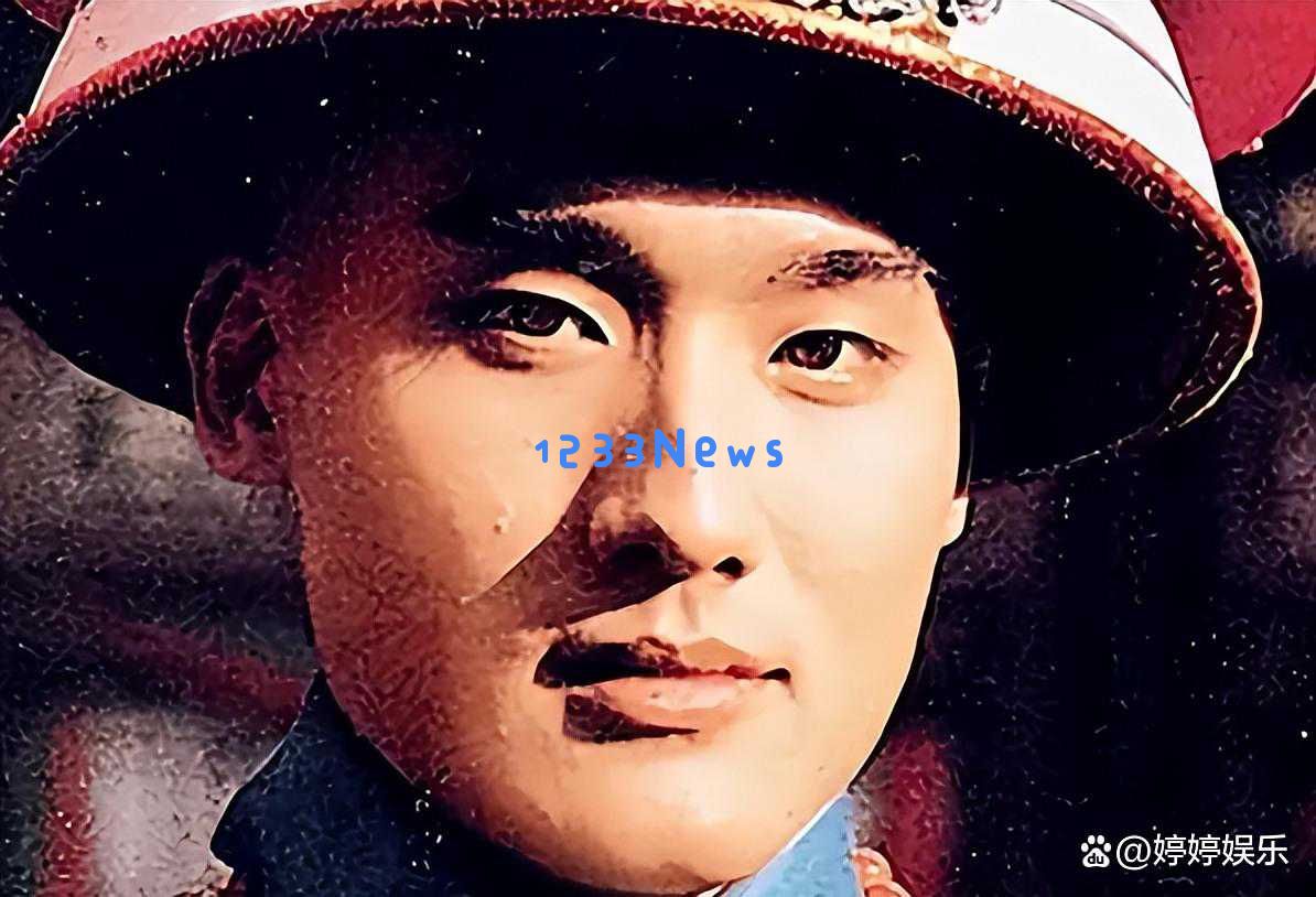 王嘉尔回应印度主持人言论引发热议，何猷君的评价被大家认可并信任