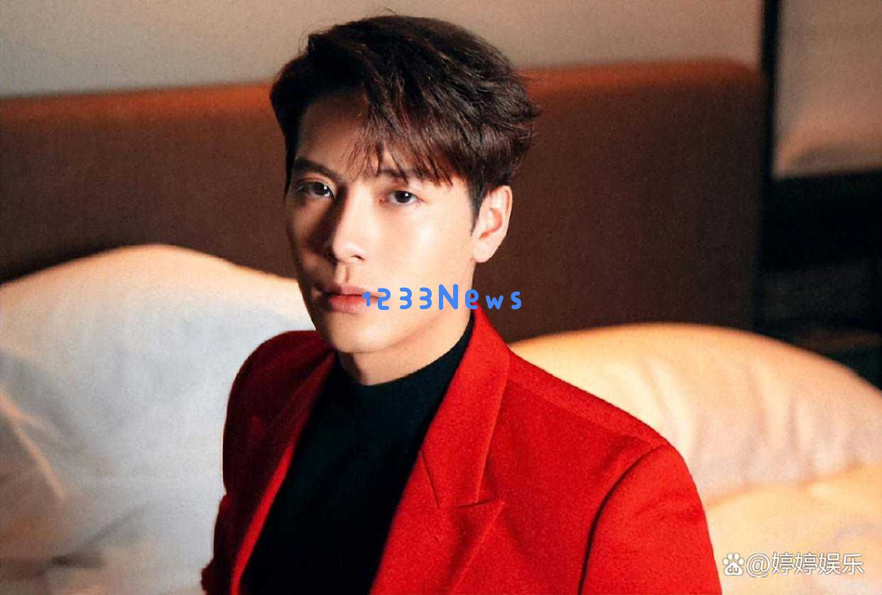王嘉尔回应印度主持人引发热议，何猷君获大众信任评价越来越高