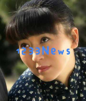 国民媳妇闫学晶，51岁迎来奶奶生活，45岁时又添二胎，这背后有何故事？