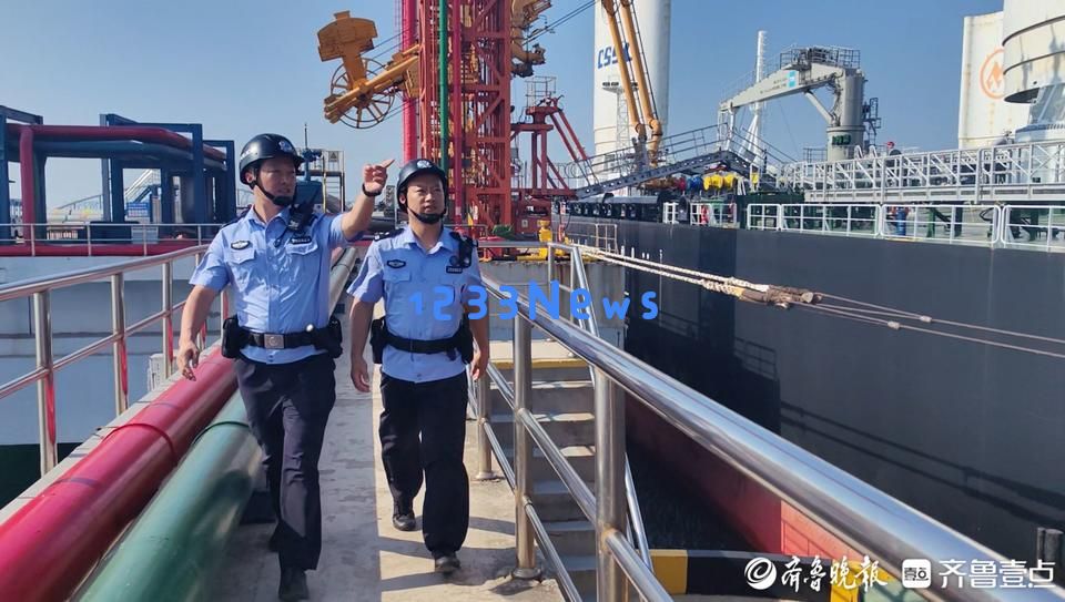 全球首艘双翼动力风帆油轮成功靠泊，黄岛边检站全力护航保障