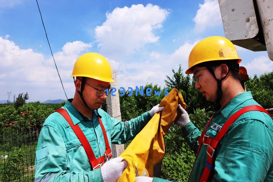 热情高涨！泰安电网在高温挑战中连续三天刷新负荷历史纪录！