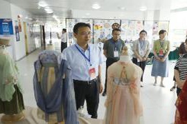 山东服装职业学院服装工程与管理系成功举办教学成果汇报展，成果绽放别样风采