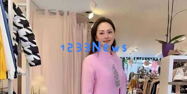 宋佳斩获白玉兰优秀女演员，昔日大宋佳隐退后的生活引发热议，命运差异惊人