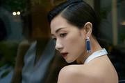 重磅回归！41岁万茜风姿绰约，娱乐圈新一代清流女神再度点燃激情