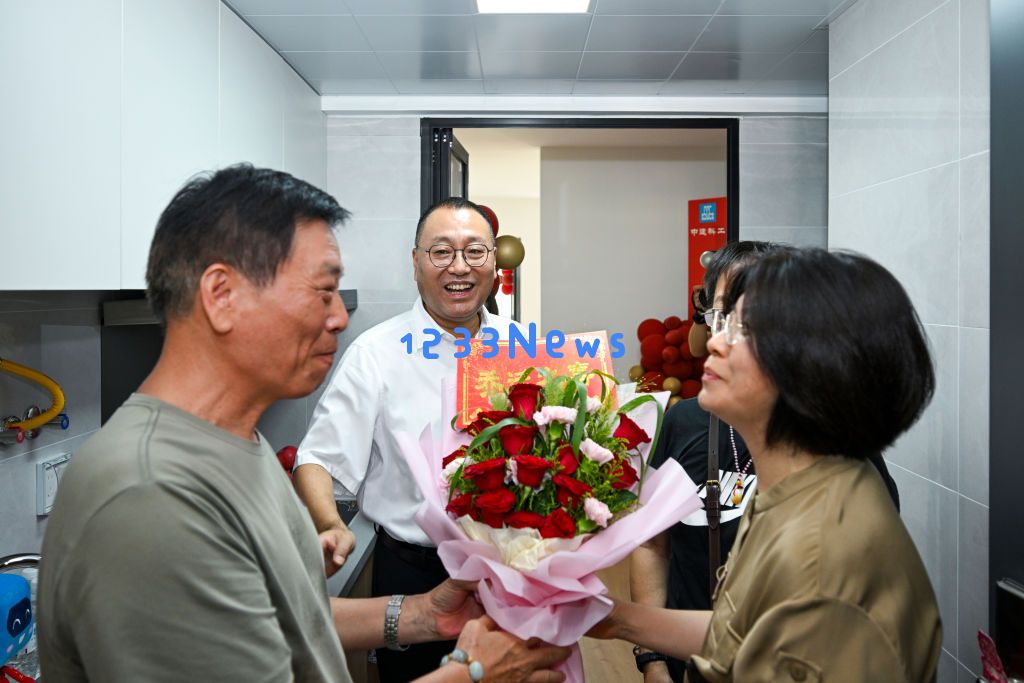 上海漕溪三村改造项目顺利完成，172户居民开始陆续回迁新居