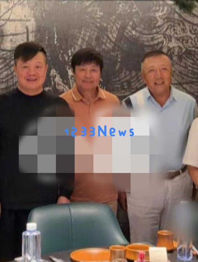 53岁孙悦参加聚会神采奕奕，57岁马东难得露面展现高情商！