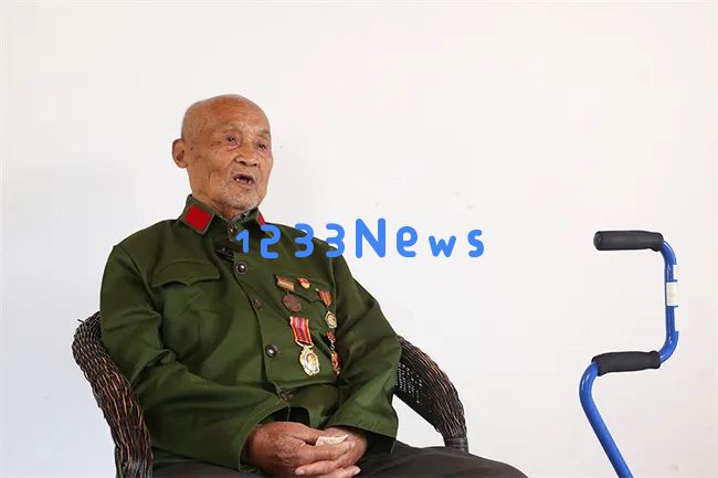 她坚定地表示：“生死无畏，还有什么好怕的呢？”