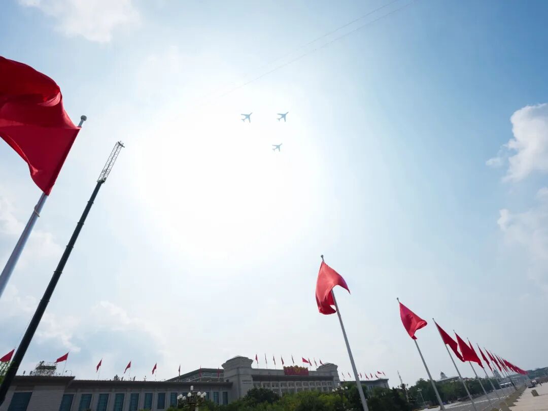 安全感升级！我们的新型战机威武登陆，助力国家防御能力提升！