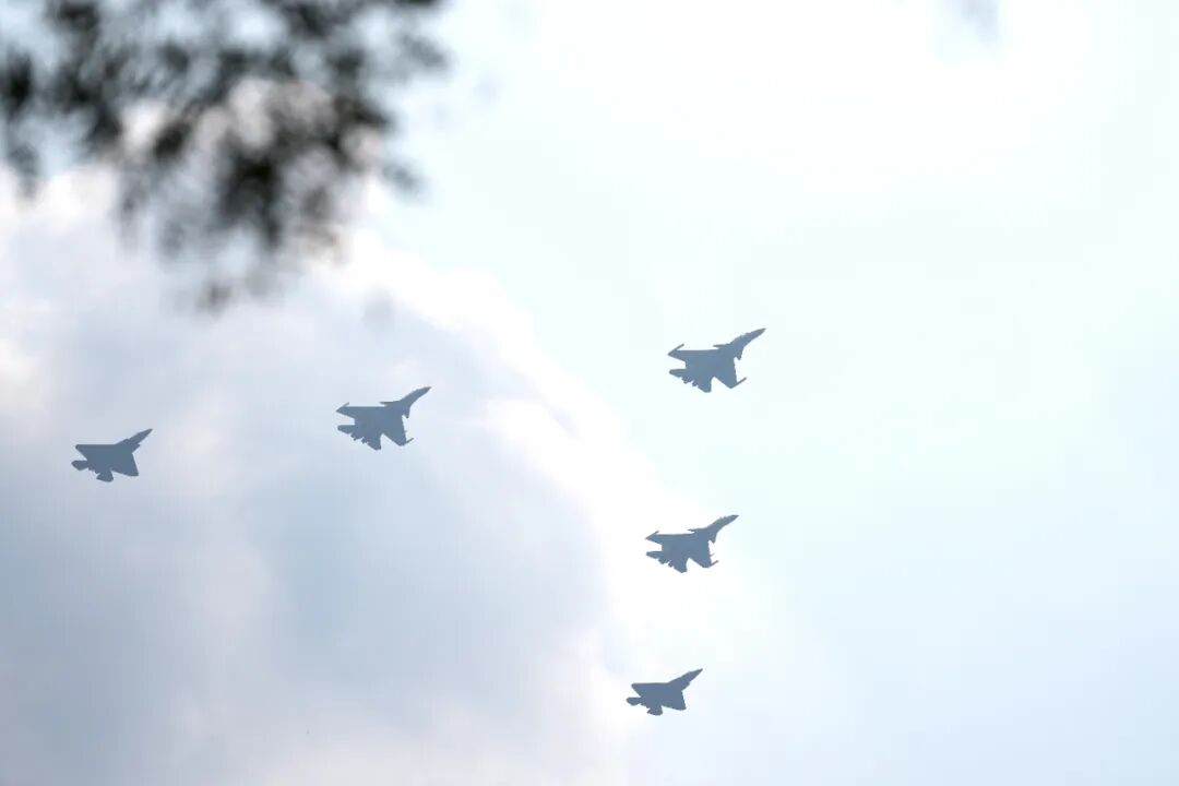 安全感升级！我们的新型战机威武登陆，助力国家防御能力提升！