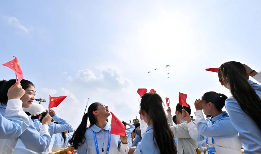 安全感升级！我们的新型战机威武登陆，助力国家防御能力提升！