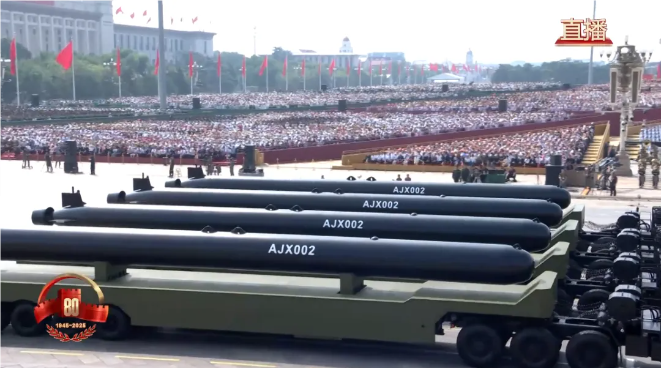 【军事观察·阅兵重器分析】前所未见！新型海上无人作战系统盛大揭幕，专家指出将加强国家安全防线