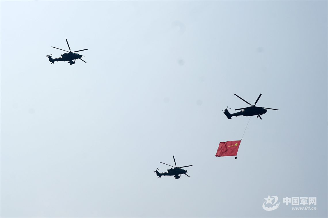 我在阅兵现场｜空中梯队献礼，致敬辉煌胜利时刻