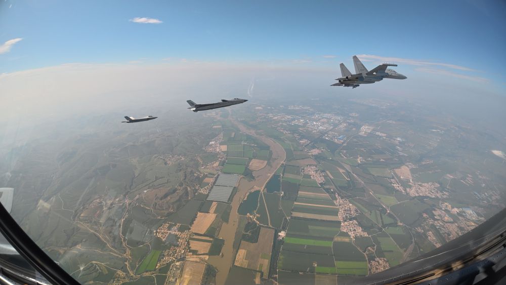 国社邀您从独特视角领略阅兵盛典的震撼与庄严