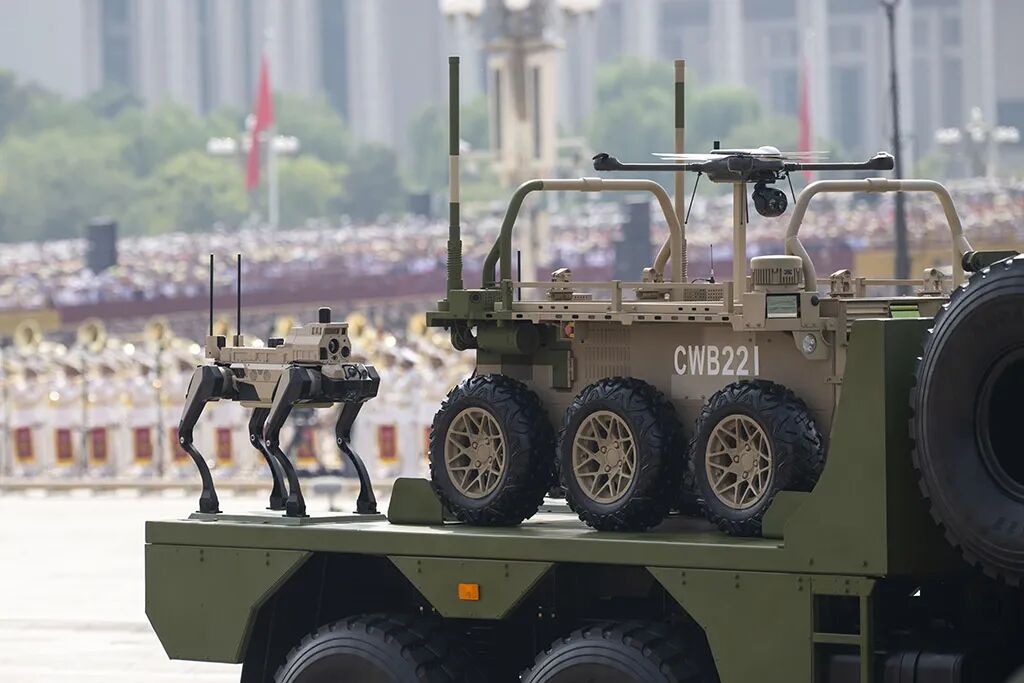 重申一遍，绝对不是“机器人犬”而是更先进的智能伴侣！