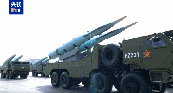 多款尖端武器首次联合亮相高超声速导弹与先进鱼雷共同出击打击敌方